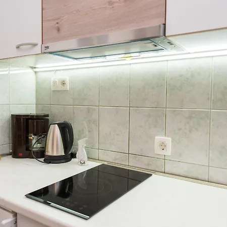 Apartamento A4 Cozy Apartment W Big Garden Balcony & Grill