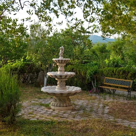 Apartamento A4 Cozy Apartment W Big Garden Balcony & Grill